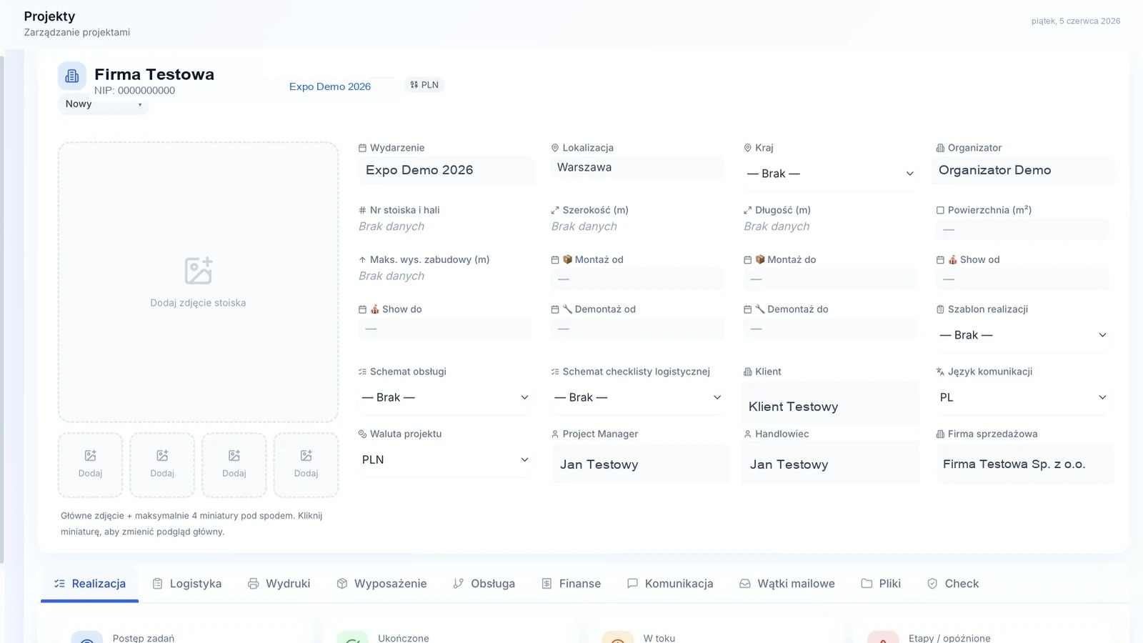 Projekt ma jeden kontekst - wykadrowany widok CRM